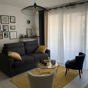 https://logement-cosy-avec-parking.fr-provencehotel.com